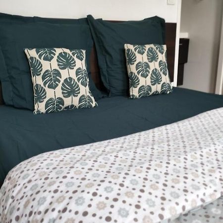 Le Domaine Bed & Breakfast Moustey Екстериор снимка