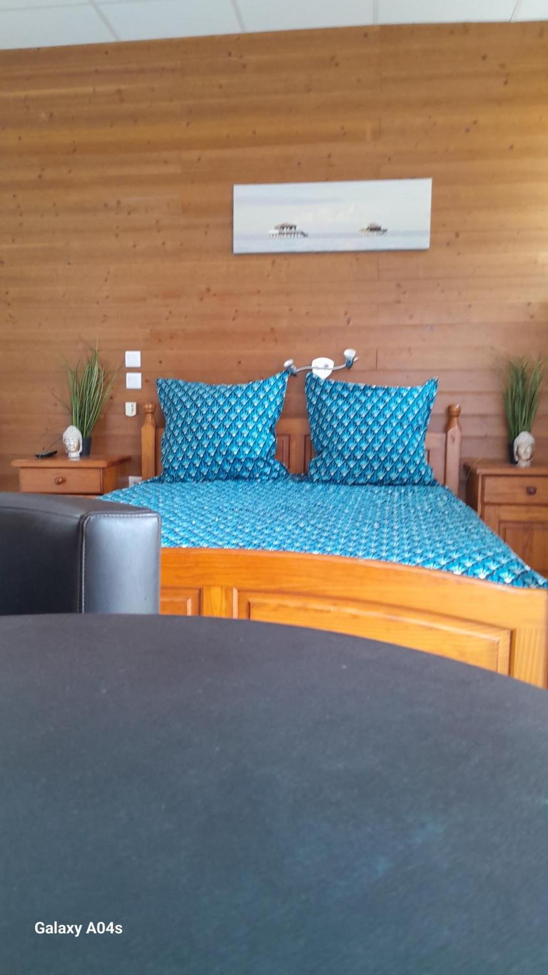 Le Domaine Bed & Breakfast Moustey Екстериор снимка